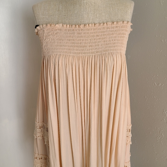 Forever 21 light pink off shoulder dress size M -B - Picture 2 of 5